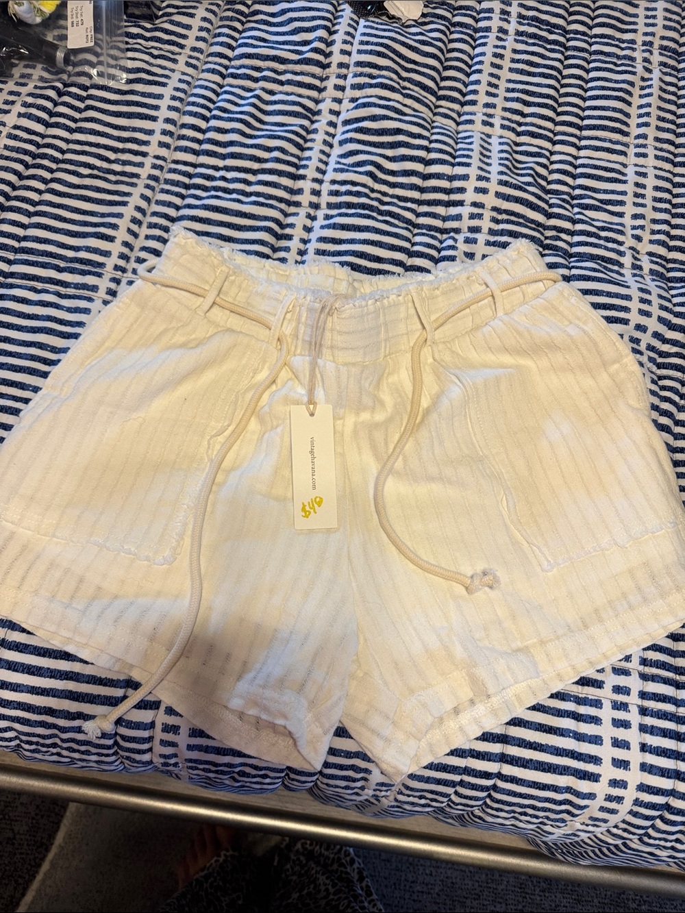 Vintage Havana white cream shorts